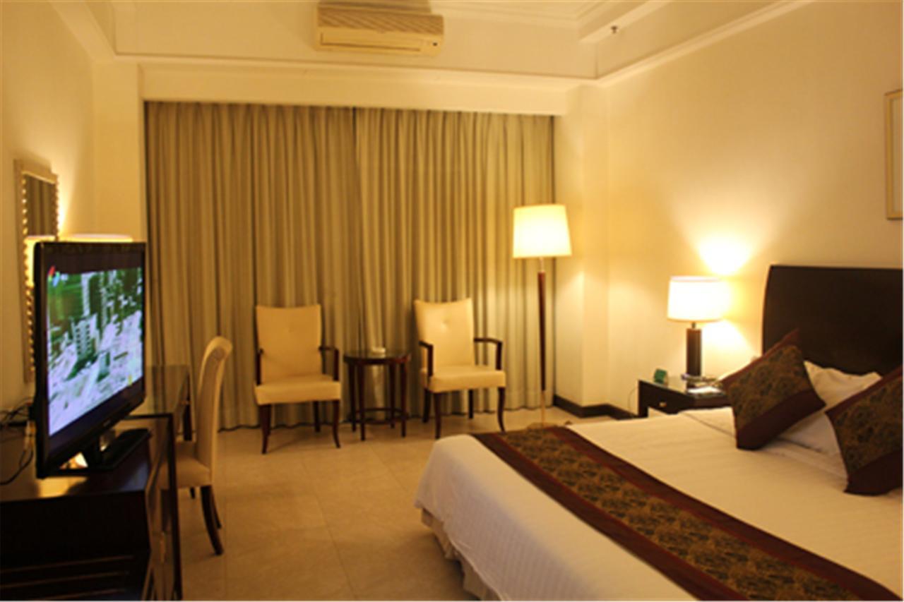 Clifford Golden Lake Hotel Φοσάν Εξωτερικό φωτογραφία