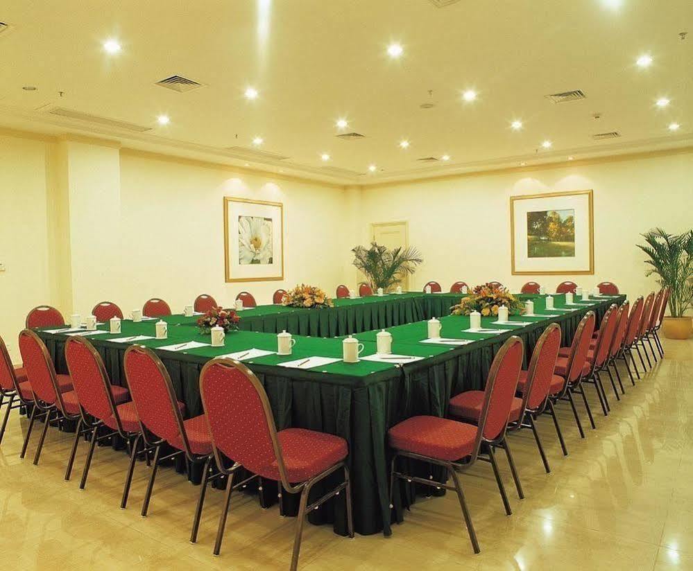 Clifford Golden Lake Hotel Φοσάν Εξωτερικό φωτογραφία